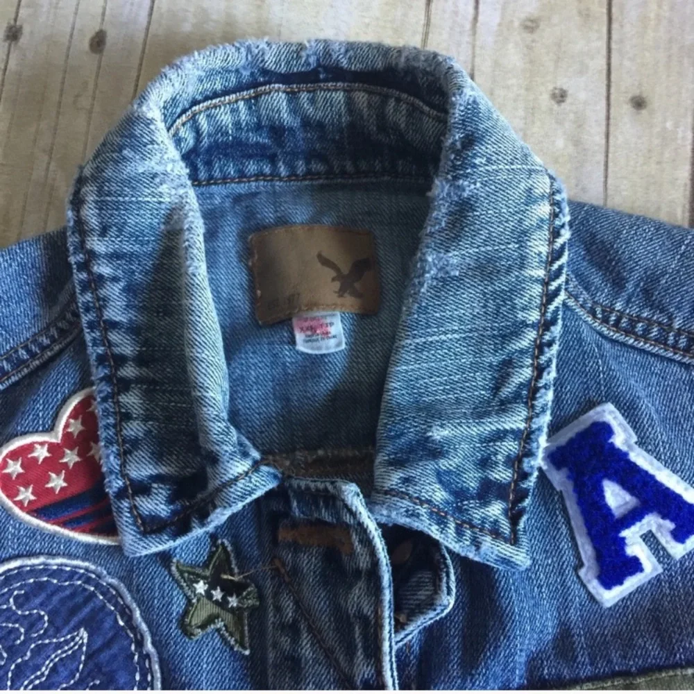 American Eagle Destroyed Patch Denim Vest - Picture 5 of 7